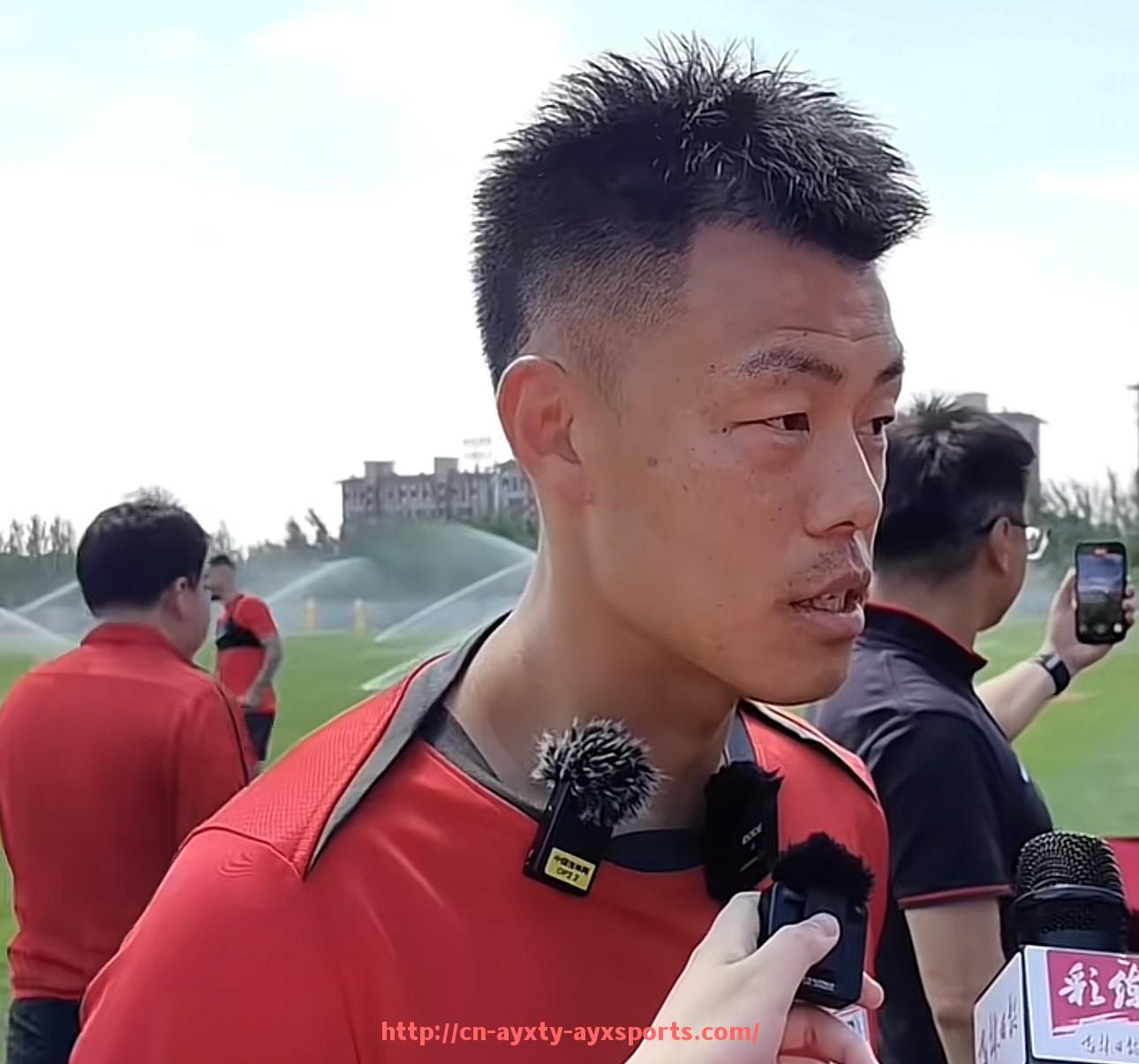 爱游戏体育-英超教头风云录:解析当下20队领航人的战略布局与生涯轨迹