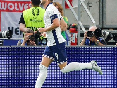 爱游戏体育-法甲历史进球纪录及著名进球技术分析