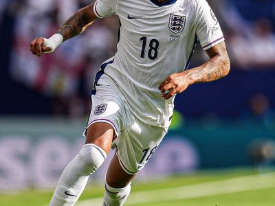 爱游戏体育-目前效力于英超的日本现役足球运动员名单